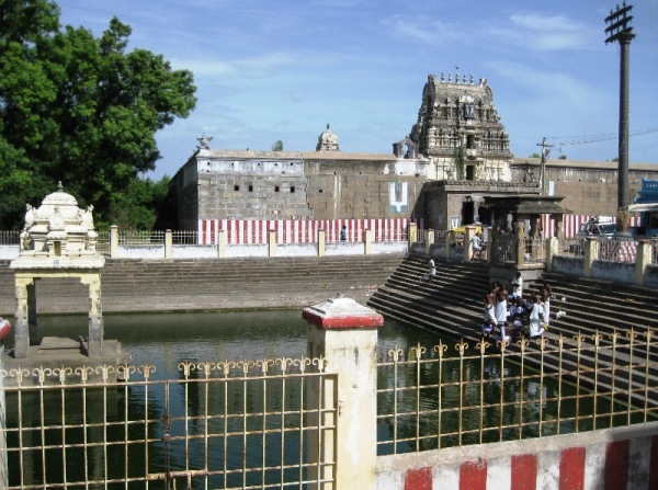 Tiruputkuzhi Gopuram